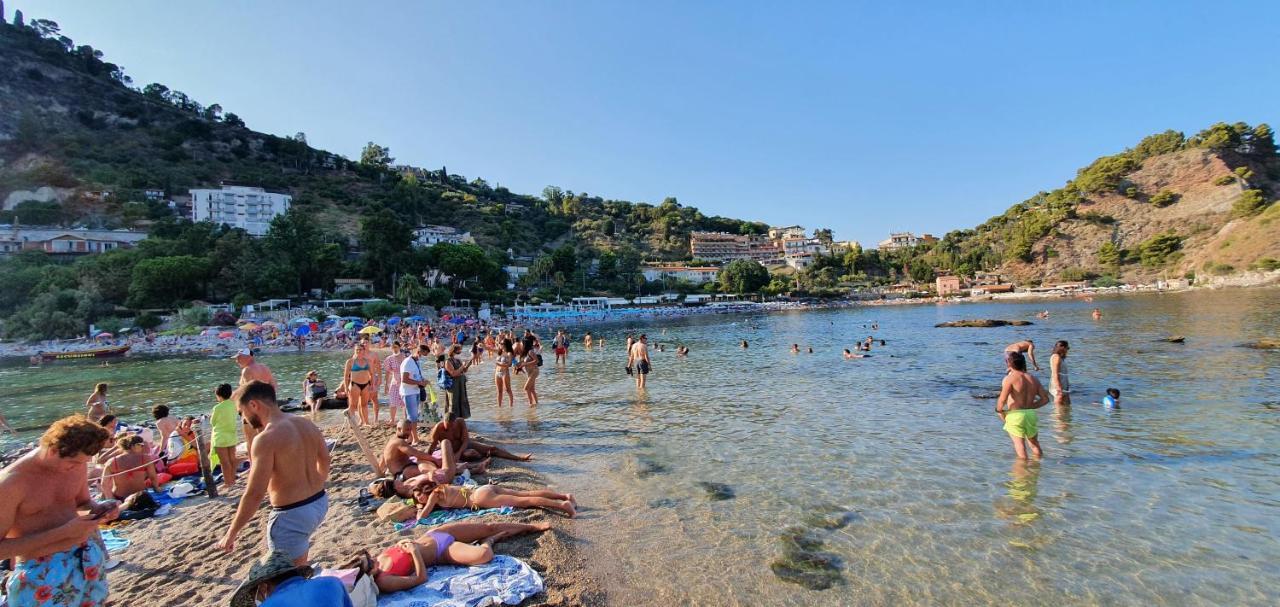 Tony & Doris Home Giardini Naxos Exterior photo