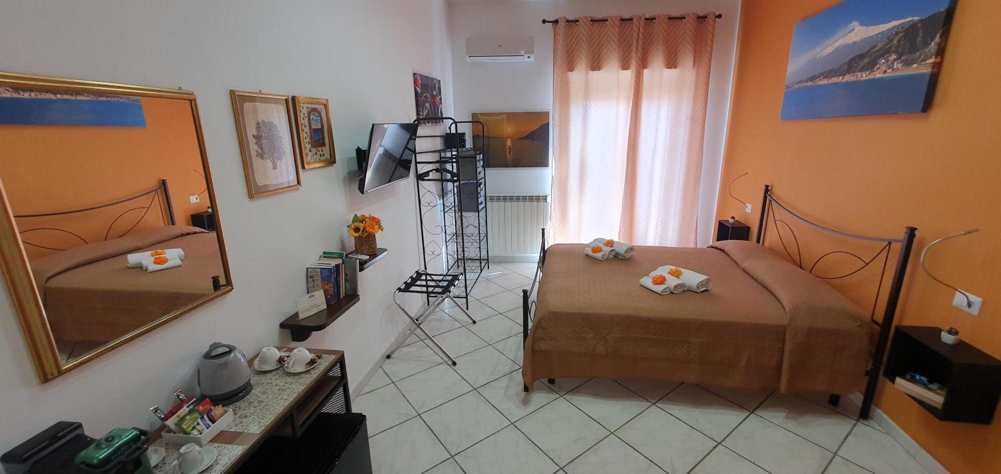 Tony & Doris Home Giardini Naxos Exterior photo