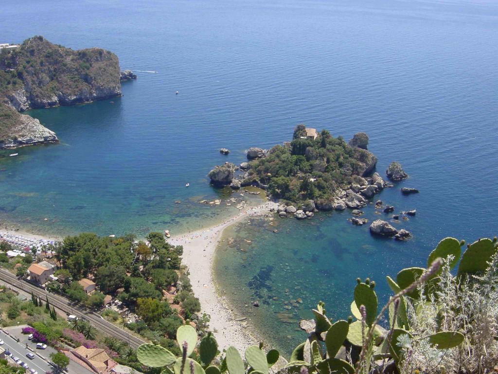 Tony & Doris Home Giardini Naxos Exterior photo